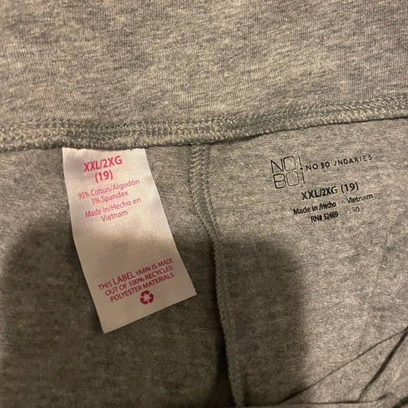 High waisted Leggings No Boundaries - Picture 3 of 4